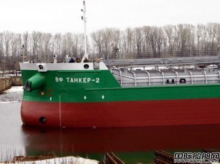 Krasnoye Sormovo船廠一艘成品油船下水