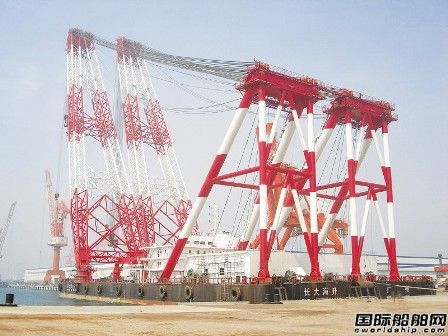 武橋重工承造的港珠澳大橋工程船交付