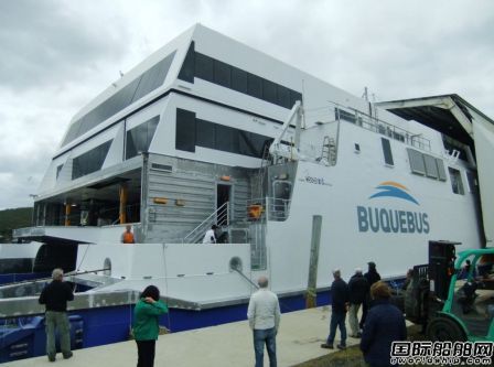 Incat Tasmania Pty一艘高速滾裝渡船下水