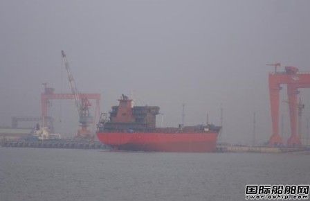 科進(jìn)船業(yè)一艘28000噸級成品油船下水