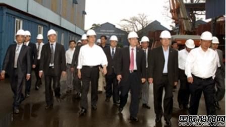 阮晉勇視察VINASHIN旗下船廠 