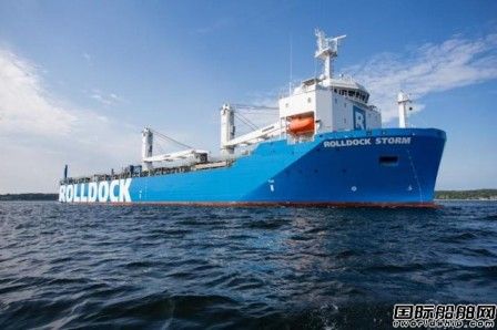 RollDock接收1艘半潛式重吊滾裝船