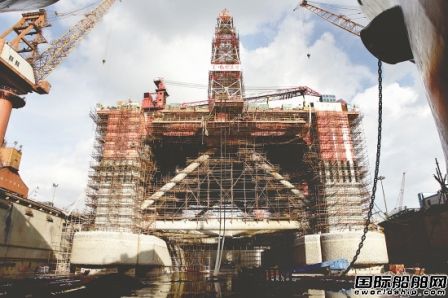 “勘探三號(hào)”新型7000米動(dòng)態(tài)井架安裝成功