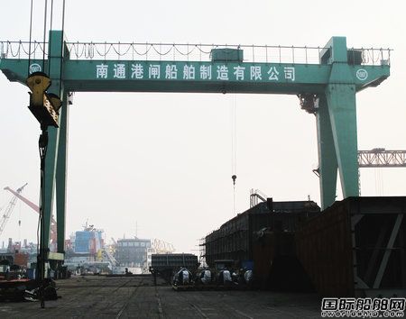 港閘船舶挖泥船“港浚6”輪試航 