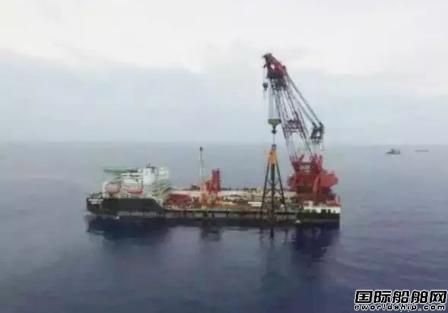 “海隆106”號鋪管起重船首船作業(yè)堪稱完美