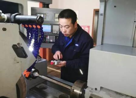 陳童詩：數(shù)控精密加工的能工巧匠