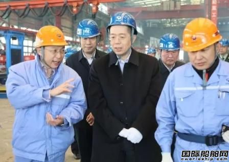 “老船人”譚作鈞來到大船集團調(diào)研