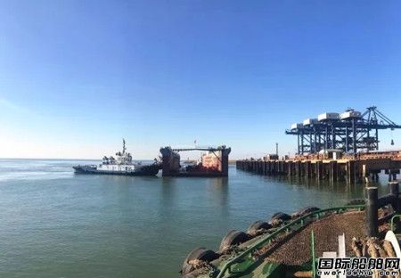 3500噸舉力浮船塢抵達營口港