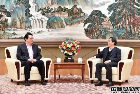 胡問鳴會(huì)見招商局集團(tuán)董事長李建紅