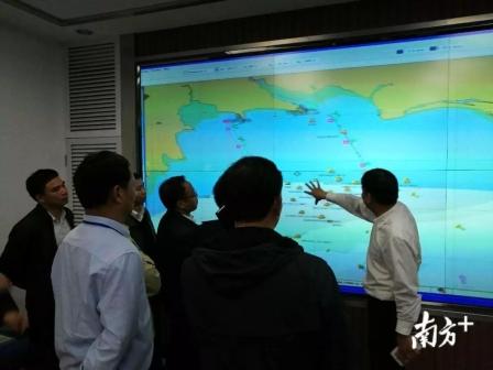 湛江兩船相撞5人落水2人失蹤