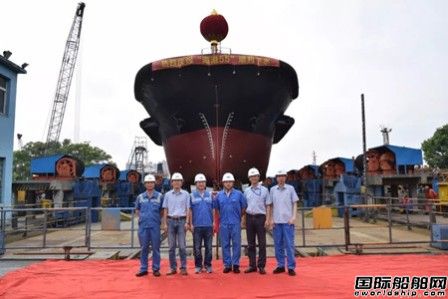 三林船廠“海港55”拖輪順利下水