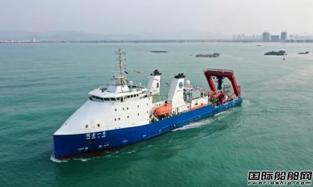 “探索一號(hào)”科考船搭載“深海勇士”載人潛水器三亞啟航