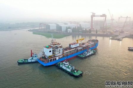 新加坡首艘LNG燃料加注船在南通吉寶船廠下水