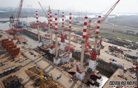 海新重工為中交三航局建造2艘海上風(fēng)電安裝船下水