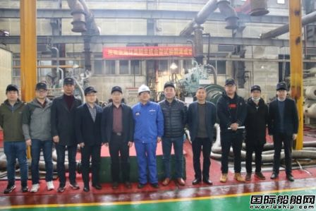 安柴公司兩臺(tái)6DKM-20(e)柴油機(jī)成功交驗(yàn)