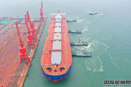 中鋁物流首艘30萬噸級(jí)幾內(nèi)亞鋁礬土礦船靠泊日照港