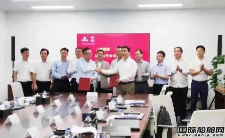 振華重工與三峽能源簽署戰(zhàn)略合作協(xié)議
