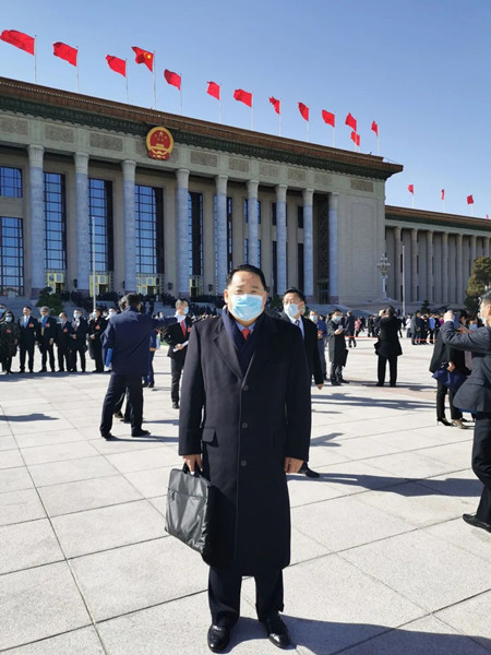 高彥明：建議強制散貨船在卸貨完畢后清理貨物殘余