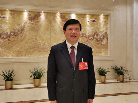 施衛(wèi)東：高技能人才短缺，造船業(yè)尤甚？