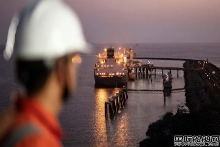 搶船潮提前！LNG船市場(chǎng)“爆炸”一船難求