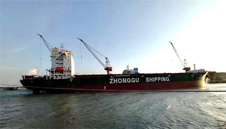 上海中遠(yuǎn)海運(yùn)重工圓滿完成中谷物流11艘2500TEU集裝箱船修理