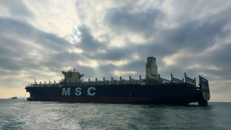文沖修造完成“MSC碧翠斯”輪改造試航凱旋