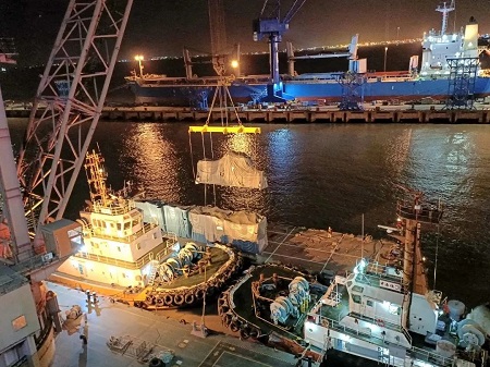 上海中遠(yuǎn)海運(yùn)重工“格里亞”輪改裝FSRU完成HPC高壓壓縮機(jī)模塊吊裝