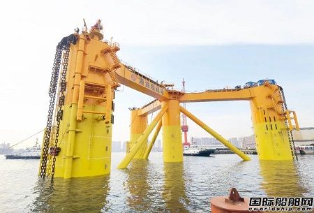 中海油深遠(yuǎn)海浮式風(fēng)電平臺(tái)“海油觀瀾號(hào)”起航