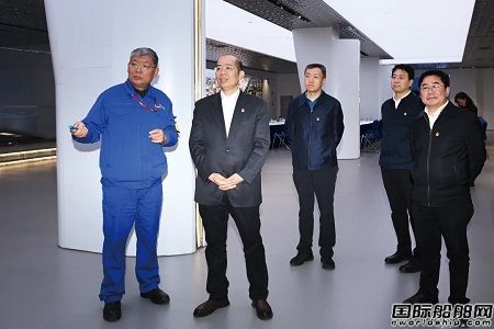 譚作鈞到中國船舶集團江南造船調(diào)研