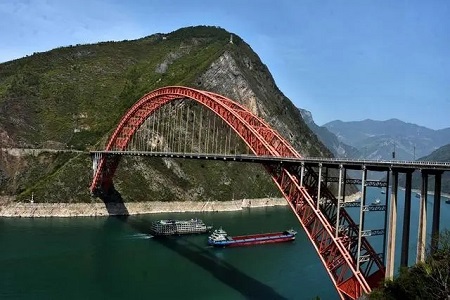 武漢理工大學重慶研究院研發(fā)內(nèi)河船舶編隊航行控制系統(tǒng)