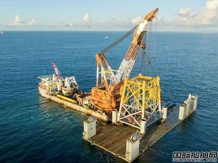 “黃船030”順利完成廣州打撈局導管架轉(zhuǎn)運任務