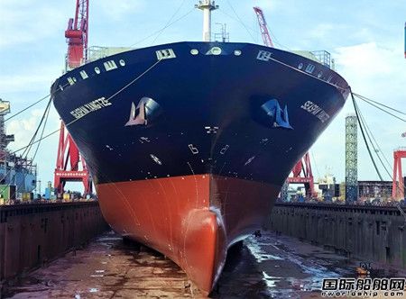 ȱͨ^(gu)ě_ɡSEASPAN YANGTZE݆@|ٝu(y)