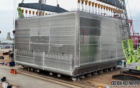 惠生海工建造全球最大SPB液化天然氣儲(chǔ)罐合攏