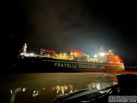 中集太平洋海工首艘8200方LNG加注船試航順利歸來(lái)
