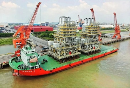 “恒基168”輪首批巴西FPSO發(fā)電模塊在張家港滾裝啟運(yùn)