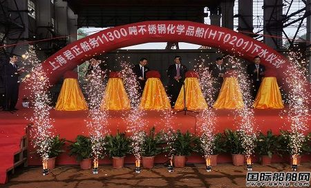 廣州中遠(yuǎn)海運(yùn)新能源游船“遠(yuǎn)海啟航”號(hào)正式亮相珠江