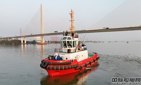 粵新海工交付一艘4000匹全回轉(zhuǎn)拖輪