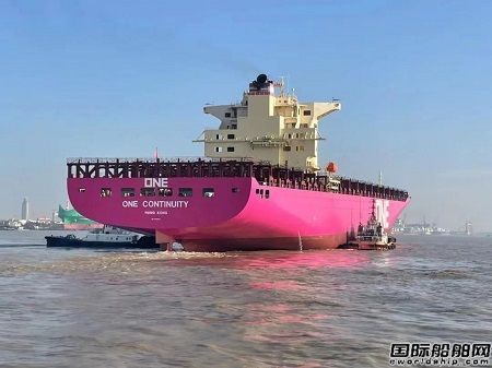 上海中遠(yuǎn)海運(yùn)重工圓滿完成連貫一號(hào)輪球鼻艏175T換新工程