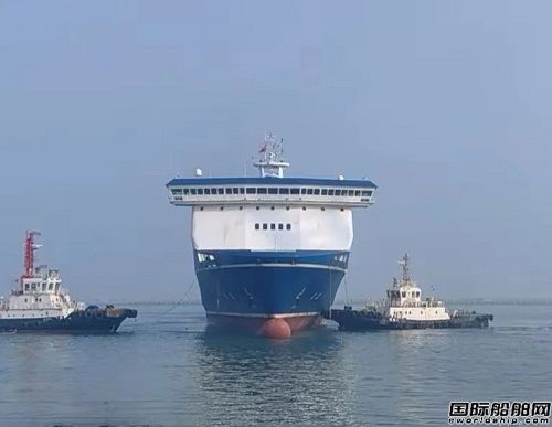 威海金陵龍年首個(gè)維保項(xiàng)目“日照東方”輪出塢