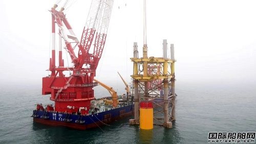 首戰(zhàn)告捷！中交海峰風(fēng)電“海峰2001”完成單樁沉樁任務(wù)