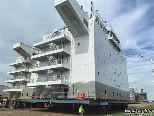“雙喜臨門” ！外高橋海工兩船上建完整性交付