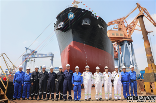 中船澄西建造4號50000噸MR油化船下水
