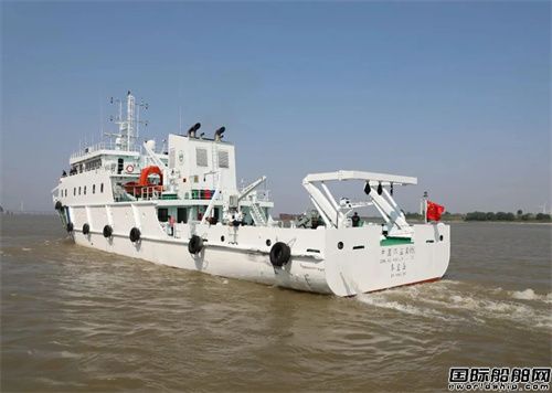 江新造船交付我國首艘高速海洋生態(tài)監(jiān)測船